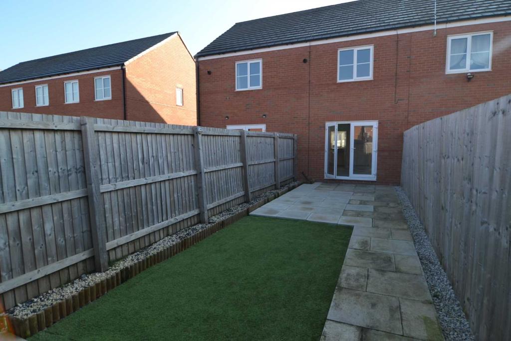 Vulcan Park Way, Newton Le Willows 2 bed townhouse £725 pcm (£167 pw)