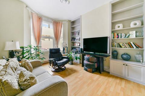 127 Roding Road, London, E5 0DR