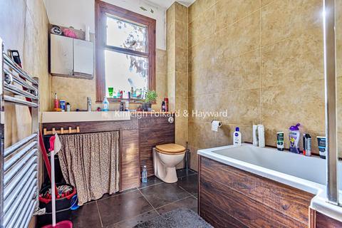 173 Hazelbank Road, Catford, London, SE6 1LU