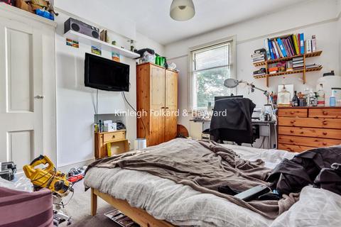 173 Hazelbank Road, Catford, London, SE6 1LU