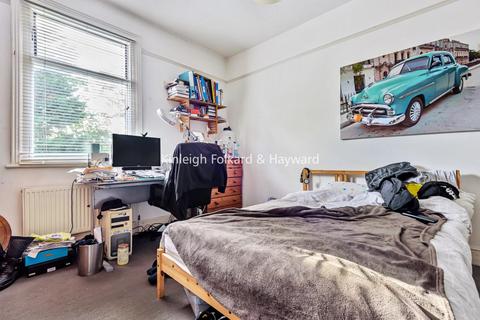 173 Hazelbank Road, Catford, London, SE6 1LU