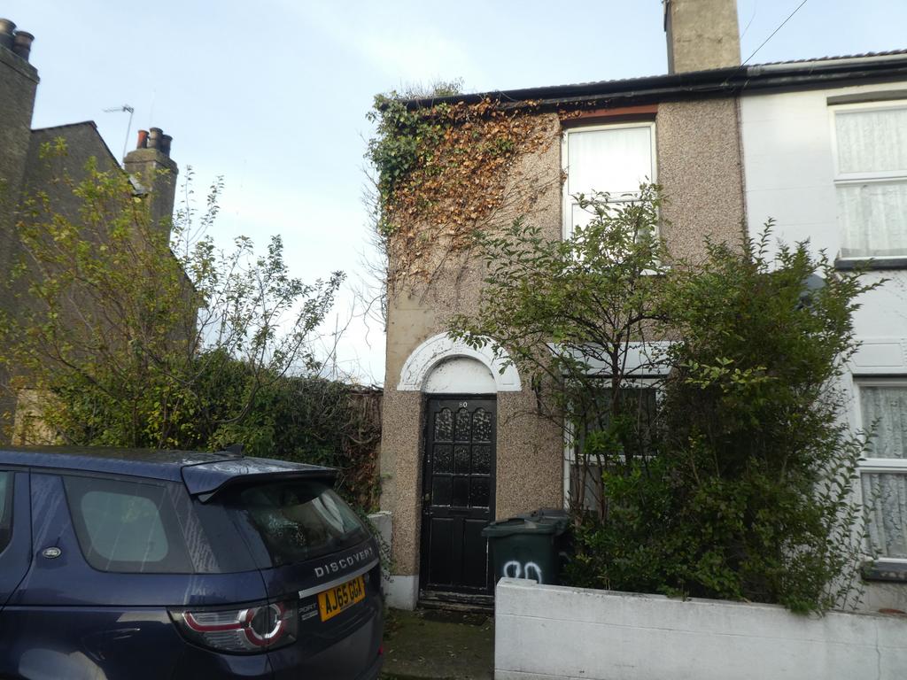 2 Bed End Of Terrace House