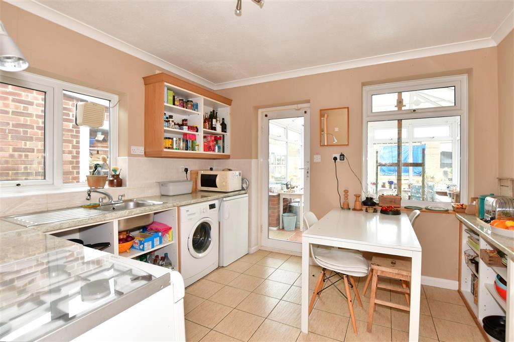 Summerfield Avenue, Whitstable, Kent 2 bed detached bungalow £500,000