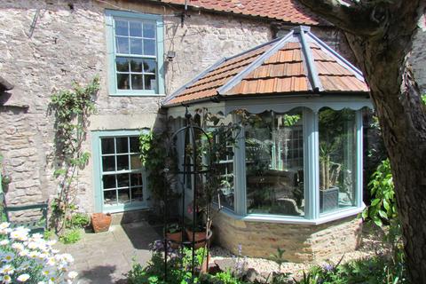 3 bedroom cottage to rent, Castle Street, Nunney BA11