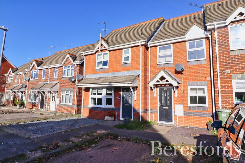 Ruthven Close, Wickford, SS12 2 bed terraced house £280,000