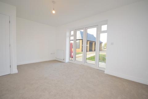2 bedroom end of terrace house to rent, Sinclair Drive, Pulborough, RH20