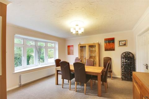 28 Carmelite Way, Hartley, Longfield, DA3 8BP