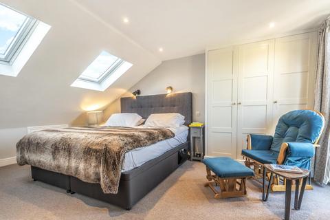 78 Nelson Road, London, SW19 1HX