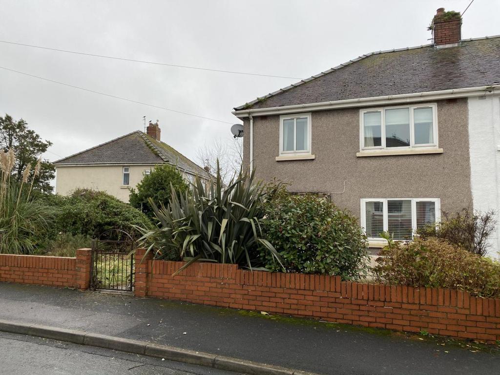 Heol Elfed, Bury Port, SA16 3 bed semidetached house £97,000