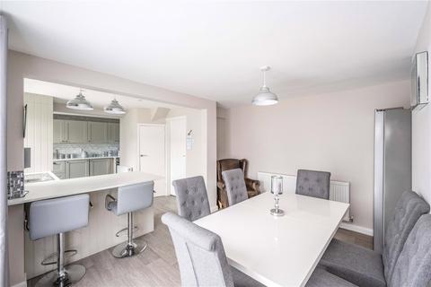 6 Nunthorpe Close, Hatfield, Doncaster, DN7 6JF