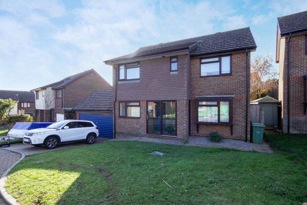 Apse Heath, Isle of Wight 4 bed detached house £375,000