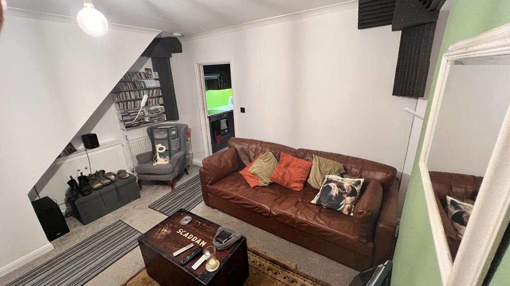 Holmewood Road, Tunbridge Wells, Kent, TN4 3 bed terraced house £390,000