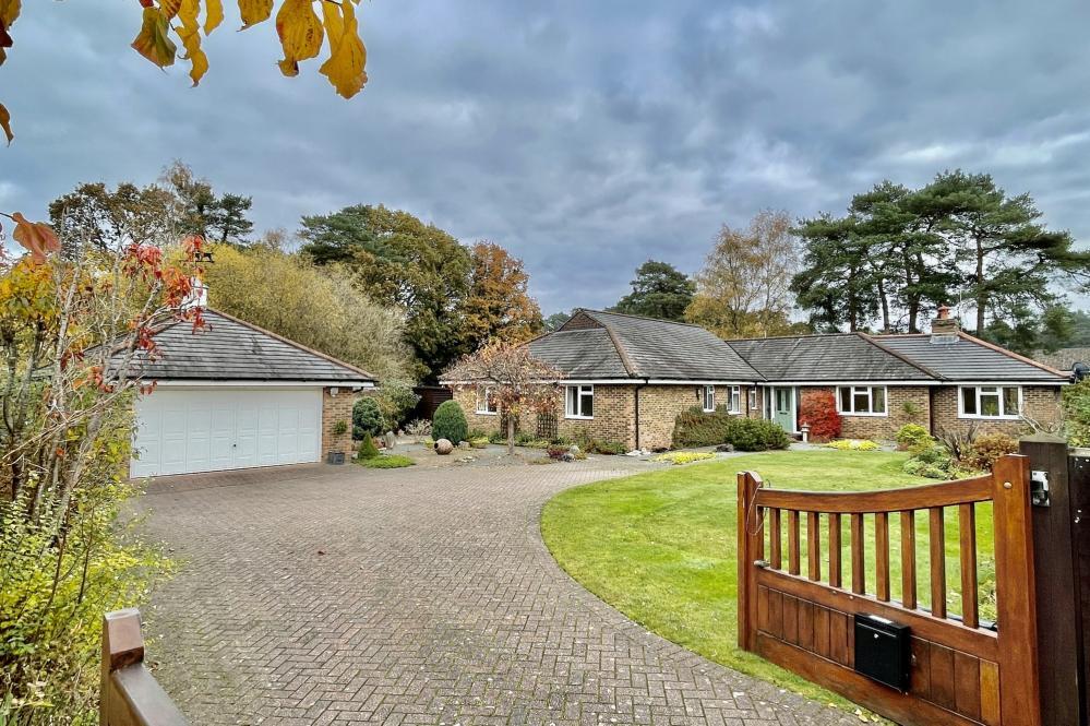 Forest Edge Drive, Ashley Heath, BH24 2ER 4 bed bungalow £895,000