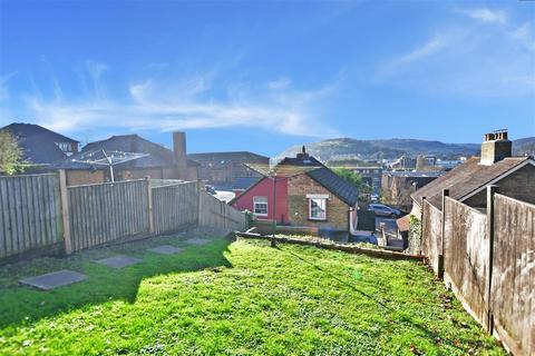 23 Castlemount Road, Dover, CT16 1SP