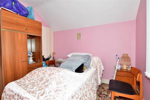 23 Castlemount Road, Dover, CT16 1SP