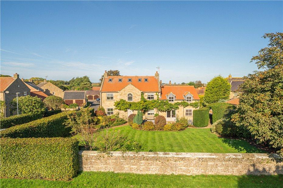 Devonshire House, 2 Devonshire Green, Marton le Moor, Ripon, HG4 5 bed