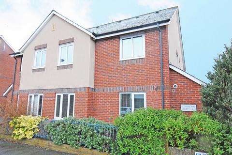 2 bedroom end of terrace house to rent, Isca Road St Thomas Exeter Devon