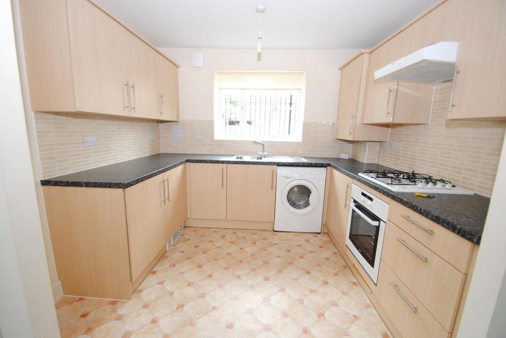 Watkins Way, Bideford, EX39 2 bed apartment to rent £750 pcm (£173 pw)