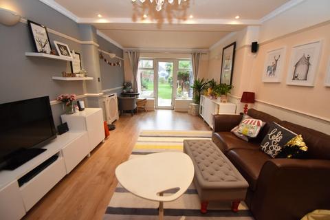 132 Cropthorne Road, Shirley, Solihull, B90 3JJ