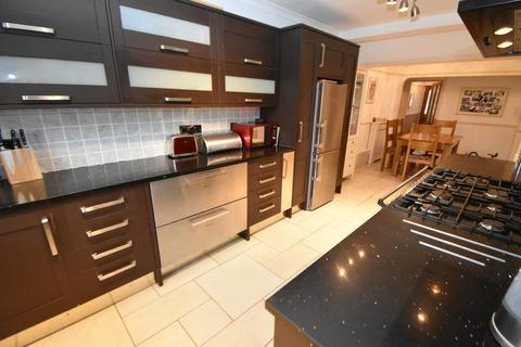 132 Cropthorne Road, Shirley, Solihull, B90 3JJ
