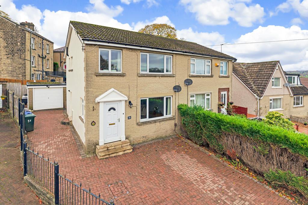 Styveton Way, Steeton 3 bed semidetached house £235,000