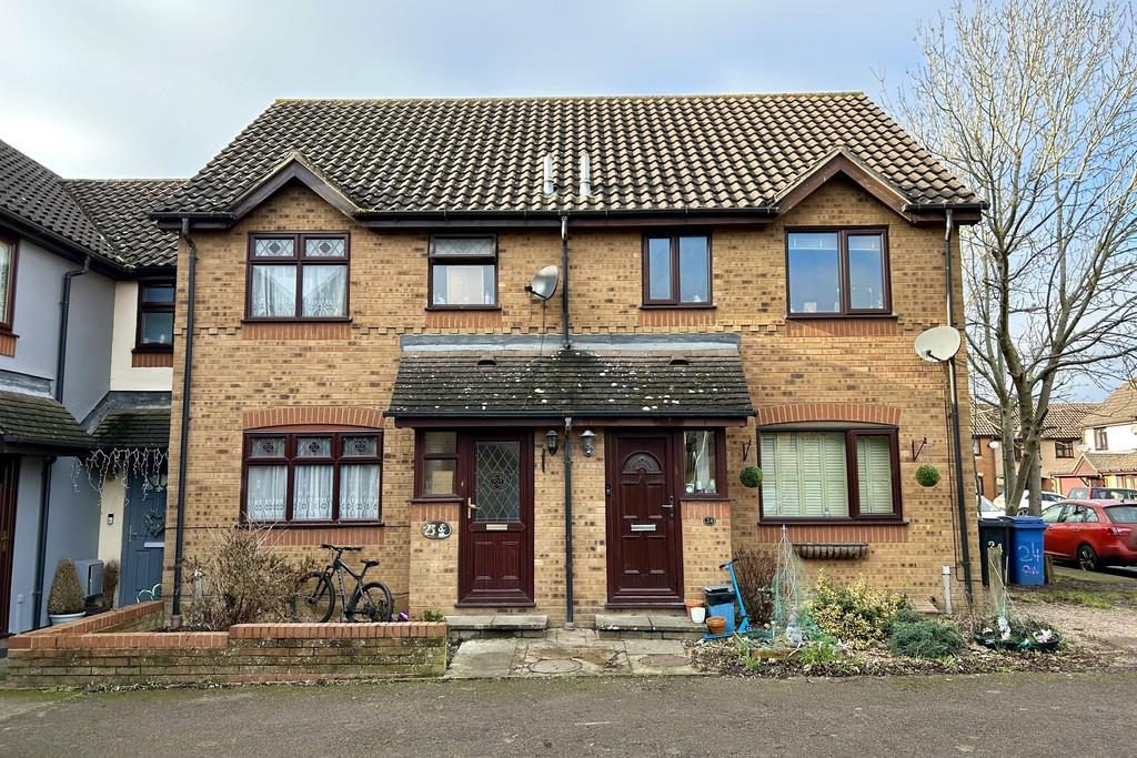 Golding Way, Glemsford 3 bed terraced house £925 pcm (£213 pw)