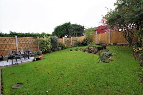 7 Brooklands Close, Uttoxeter, ST14 8UH