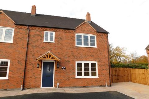 3 bedroom semi-detached house to rent - Old School Close, Whittington