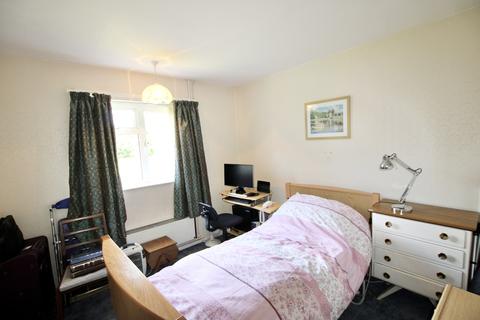 5 Aston Close, Waddington, Lincoln, LN5 9LX
