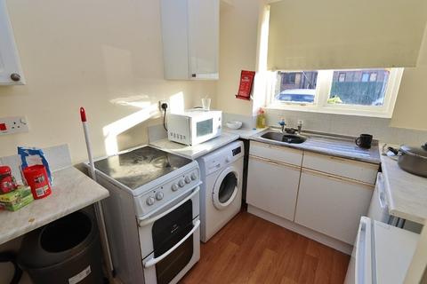 69 Vignoles Road, Romford, RM7 0DU