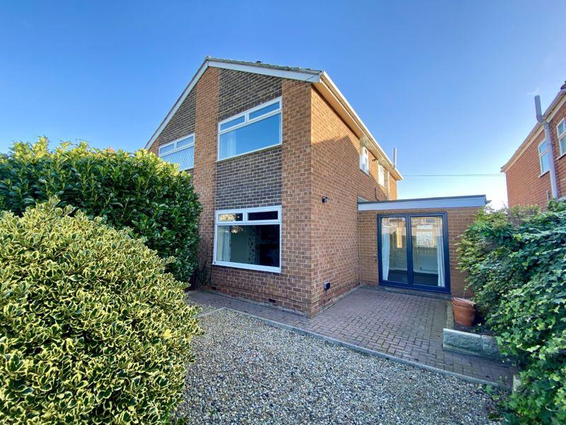 Washington Grove, Norton, Stockton, TS20 1BU 3 bed semidetached house