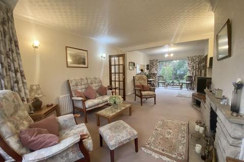 21 The Spinney, Sidcup, DA14 5NE