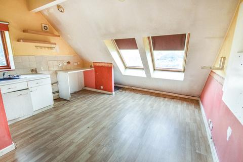 Flat 10, Silver Birches Birchfields, Chatham, ME5 8AG
