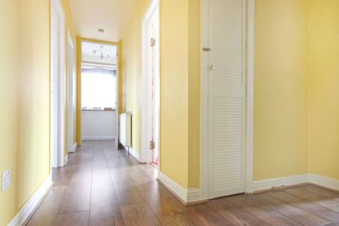 36 Abbotswell Crescent, Aberdeen, AB12 5AR