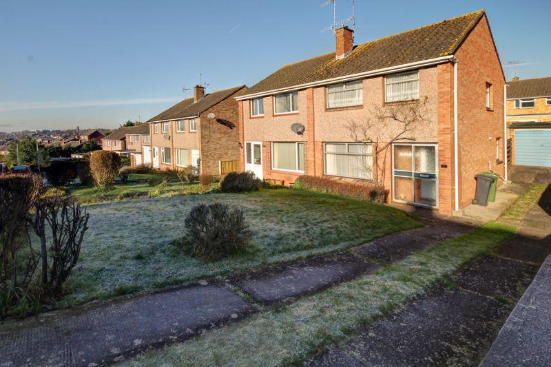 Plumtree Drive, Exeter 3 bed semidetached house £279,500