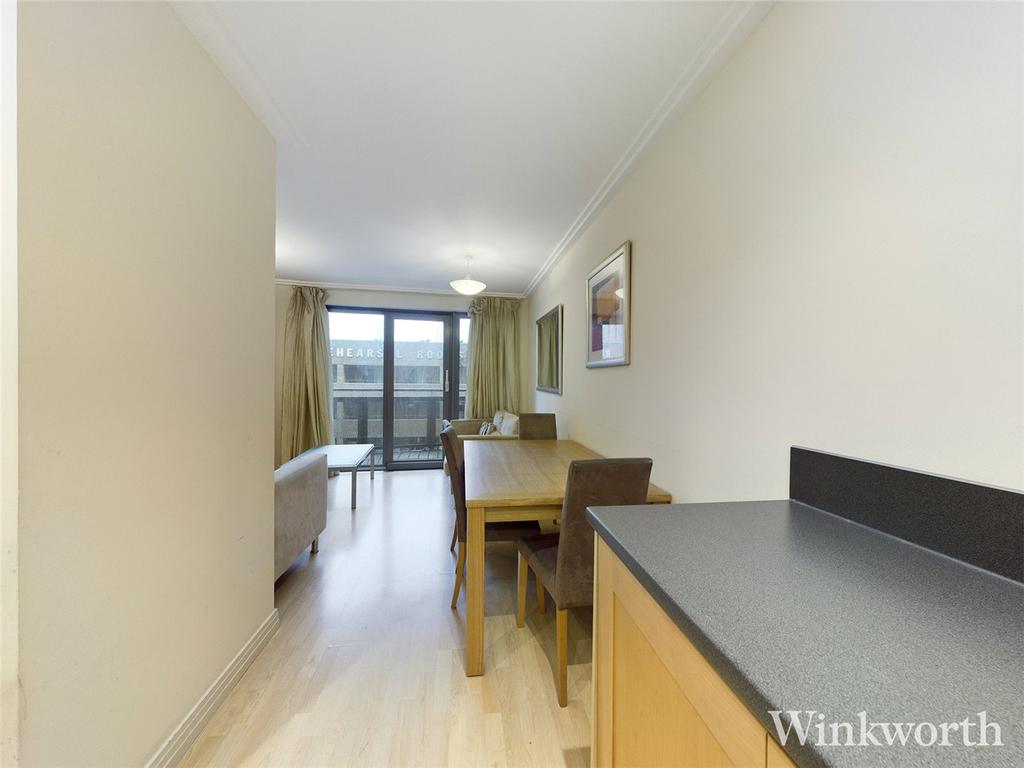 Trentham Court, Victoria Road, London, W3 2 bed apartment £1,500 pcm