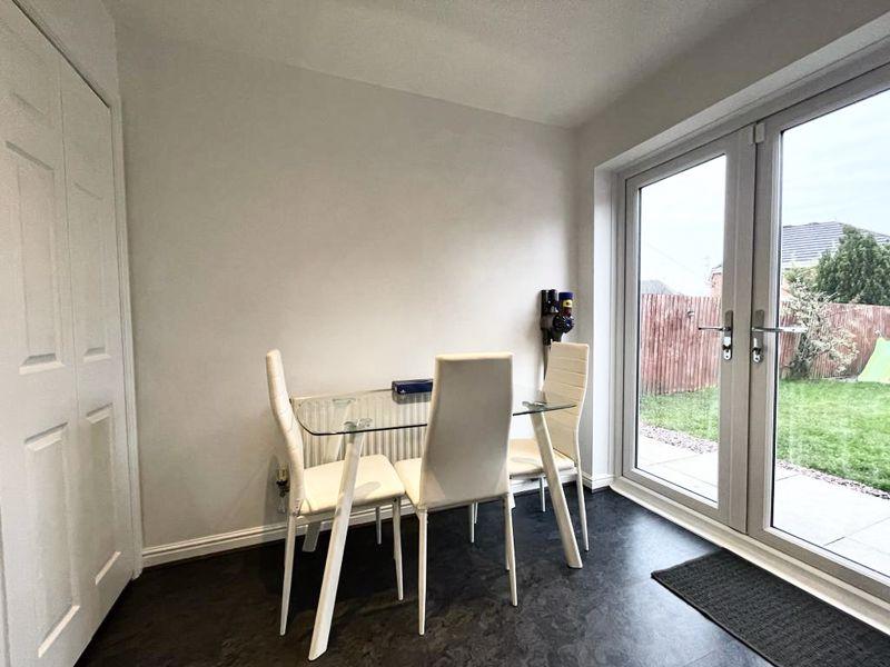 Hinchley Way, Swinton, Manchester 3 bed semidetached house £190,000