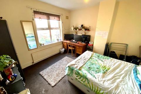 4 bedroom house share to rent, 18 Westbrook Bank, Ecclesall
