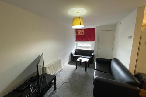 4 bedroom flat to rent, 190d Crookes, Crookes