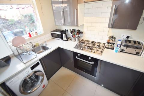 4 bedroom house share to rent, 21 Bruce Road, Ecclesall