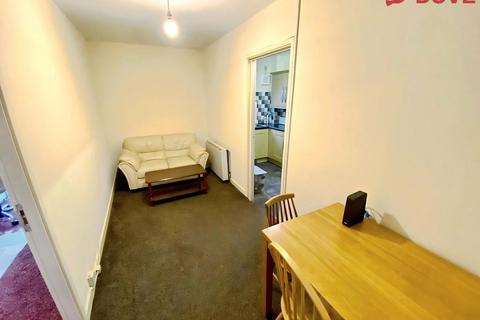 2 bedroom flat to rent, 22 Broomspring Close, Broomhall