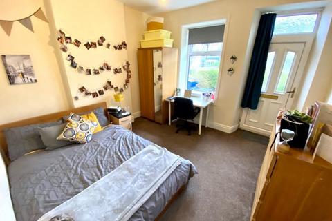 4 bedroom terraced house to rent, 250 School Road, Crookes