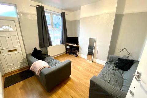 4 bedroom house share to rent, 34 Eastwood Road, Ecclesall