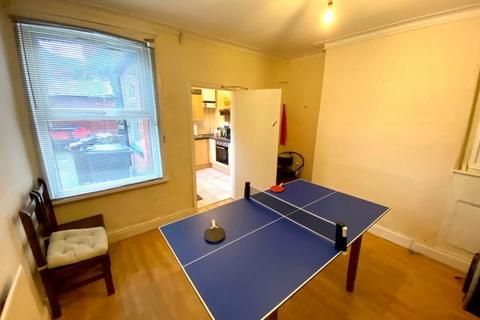 3 bedroom terraced house to rent, 359 Sharrowvale Road, Ecclesall