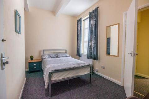 3 bedroom flat to rent, 42 Townhead Street, City Centre
