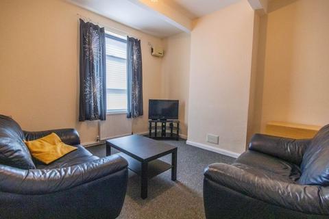 3 bedroom house share to rent, 42 Townhead Street, City Centre