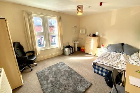 4 bedroom house share to rent, 7 Harland Road, Ecclesall