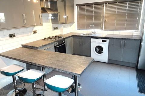 4 bedroom terraced house to rent, 19 Sharrow Street, City Centre