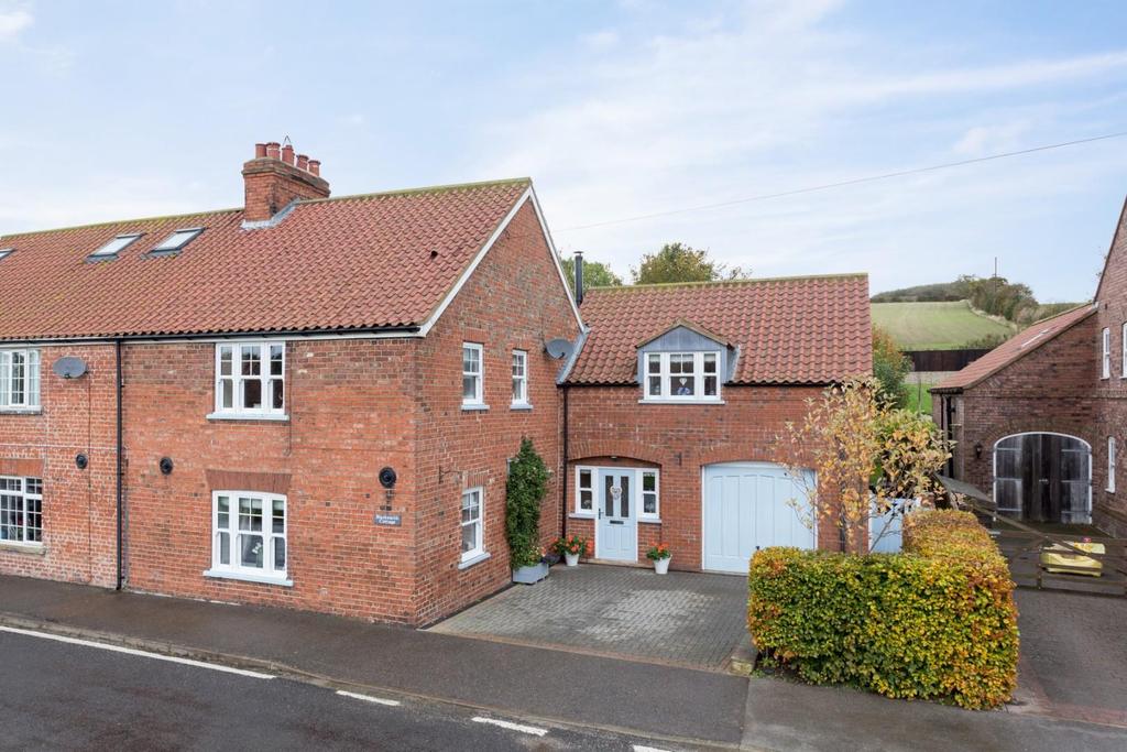 Weaverthorpe, Malton 3 bed semidetached house £395,000