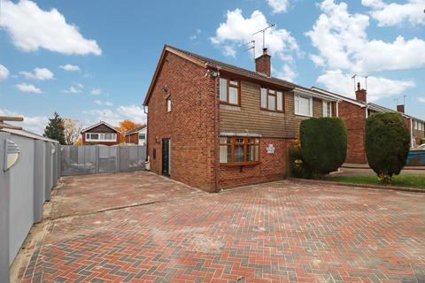 12 Heather Close, Nuneaton, CV10 7DS
